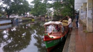 Kerala_backwaters-900x505